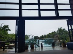-亚龙湾喜来登·美景台大堂吧