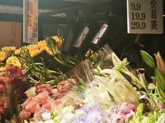 -瑞虹新天地月亮湾
