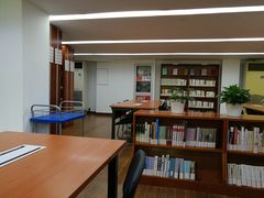 -上海市静安区图书馆(新闸路馆)