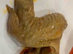 -梁老三麻辣鸡头总店