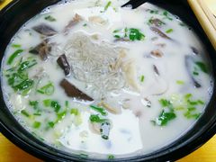 -津津老鸭粉丝馆(正东路店)