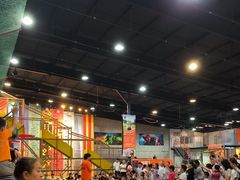-极限Jump蹦床·新潮玩运动世界·室内乐园·团建·派对中心