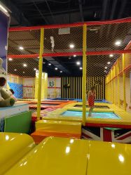 -多奇妙乐园·淘气堡·电玩·抓娃娃(海口吾悦店)