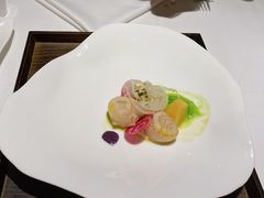 香煎扇贝佐咖喱白花菜泥-王品牛排(杭州大厦店)