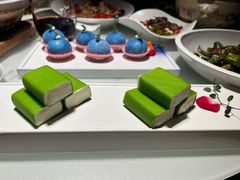 -江上荟·创意中国菜(绿地缤纷城店)