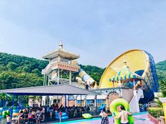 -平湖九龙山乐满地水上乐园