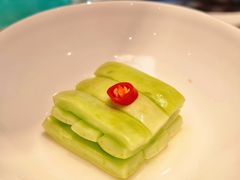 捞汁乳黄瓜-北京饭店谭家菜