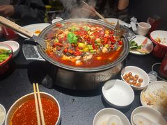 -辣尚瘾·烤鱼·新川菜(牡丹园直营店)