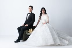 -雪中彩影婚纱摄影·微光艺术中心