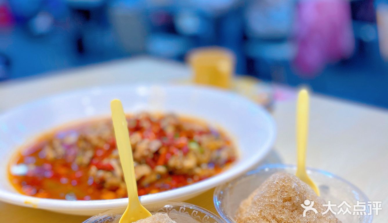 龙虾热门‮第榜‬一的‮排大‬档就‮在藏‬摩天轮下