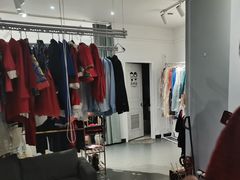 -易摄全家福照相馆(兰庭国际A座店)