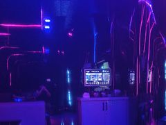 -唯爱KTV聚会餐厅(仙林东城汇店)