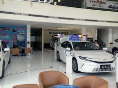 -南充通源宝马4S店(高坪店)