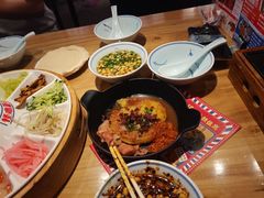-怪噜范·老贵阳街头名小吃(汇金星力城店)
