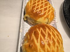 酥皮水牛奶菠萝包-陶陶居酒家(解放北路店)