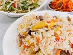 -汗腾格里·风味餐厅(新疆驻京办店)