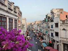 -海口骑楼小吃街