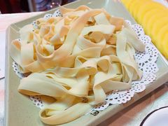-羊家胡同·龙虾烧烤火锅(龙汇路店)