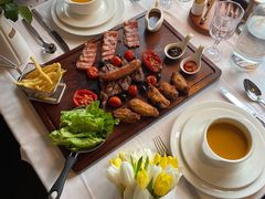 -火车头法国西餐厅