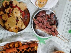 -梁老三麻辣鸡头(汝河小区店)