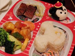 -晶荷轩(香港迪士尼乐园酒店)