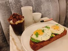 西班牙辣肠牛油果吐司-大酉·M Coffee(北京美术馆店)