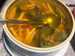 石斛老鸡炖响螺-悦秀·高级粤菜