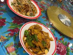 -闯关东东北农家菜(崂山石老人店)