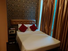 -香港华美达海景酒店