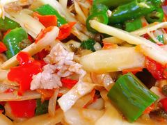 -兔行天下-鸿鹤鲜锅兔(中海国际店)