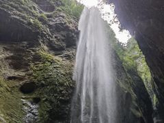-龙水峡地缝景区