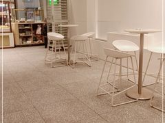 用餐区-奈雪的茶(市百一店)