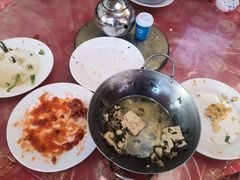 -明月食府(二区干二路店)