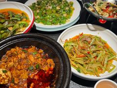 -万重锦·人文川菜馆(骡马市店)