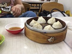 -珊珊小笼馆(仙霞路店)