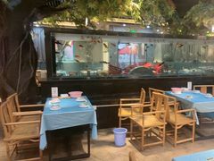-阳光院坝小龙虾(红牌楼店)