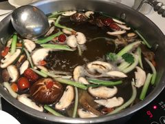 菌菇锅底-牛焱·贵州黄牛肉火锅(城西银泰店)