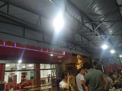 等位区-原龙海鲜大排档(美食地标店)