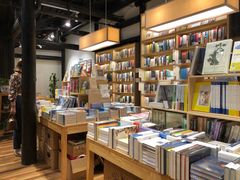 -猫的天空之城概念书店(杭州南宋御街店)