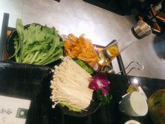 -东椰·海南椰子鸡火锅(朝阳门店)