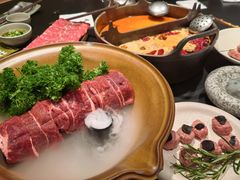 -三出山火锅(万象天地店)