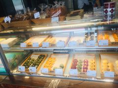 面包甜点陈列柜-南宋胡记(杭州体育场路店)