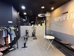 -超级猩猩健身·私教(上海体育场店)