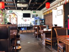 大堂-亿诣蝎府炸酱面羊蝎子火锅(酷车小镇店)