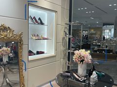 -Roger Vivier(北京SKP店)