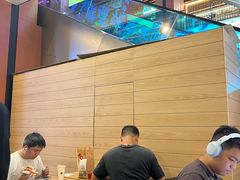 -麦当劳(中二横路店)