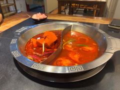 -重庆故事姊妹老火锅(财经学院店)