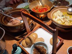 -沅江水·湖南家宴(南村万博长隆商圈店)