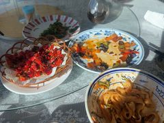 -天天向上素食餐厅(五台山店)