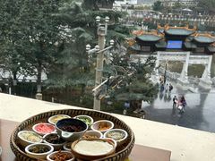 -包整·丝娃娃(一览甲秀楼风景店)